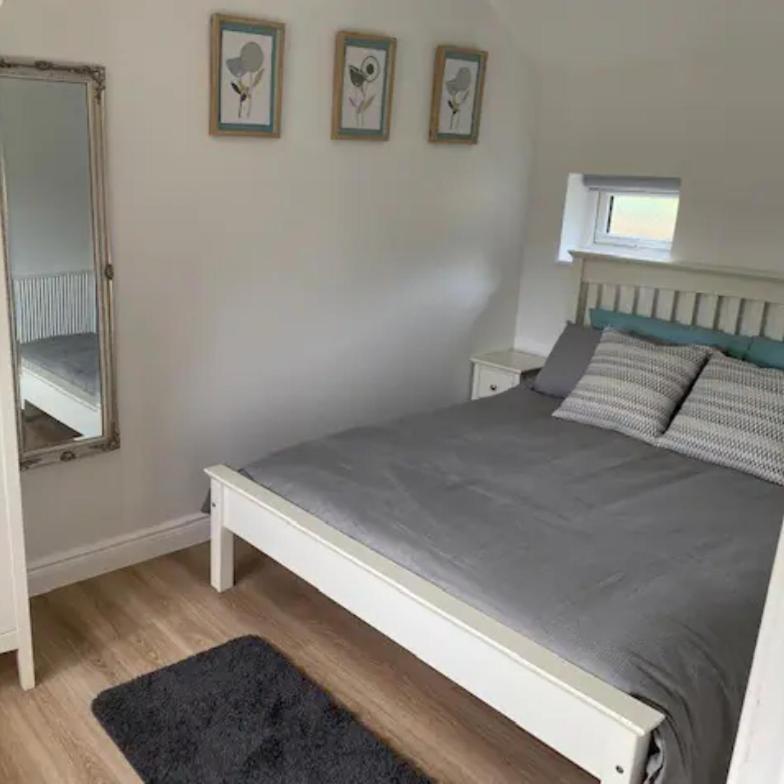 Haven Oaks - Self Contained Rural Lodge 1 Shedfield ภายนอก รูปภาพ